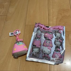 New Pusheen/hello kitty key chain